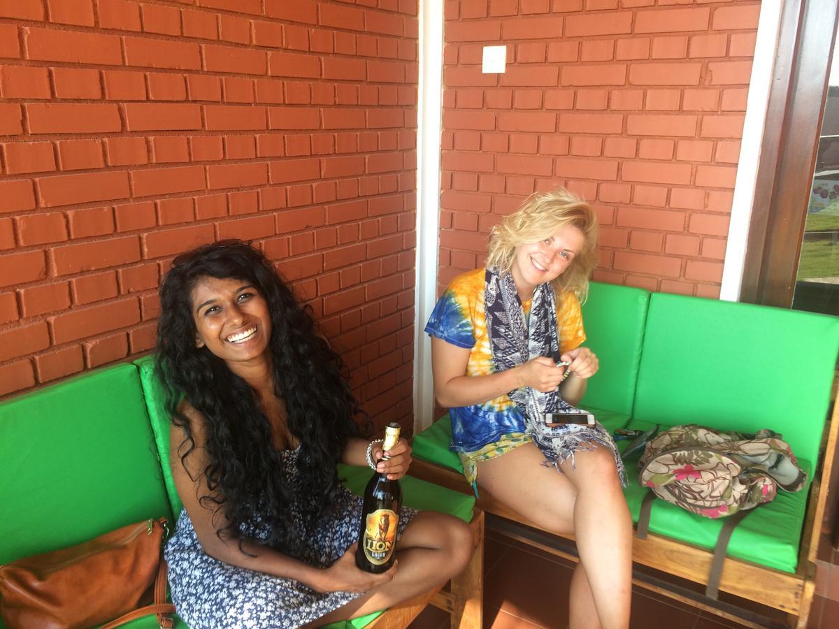 Explore Hostels Negombo Kochchikade Εξωτερικό φωτογραφία