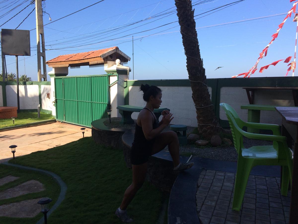 Explore Hostels Negombo Kochchikade Εξωτερικό φωτογραφία