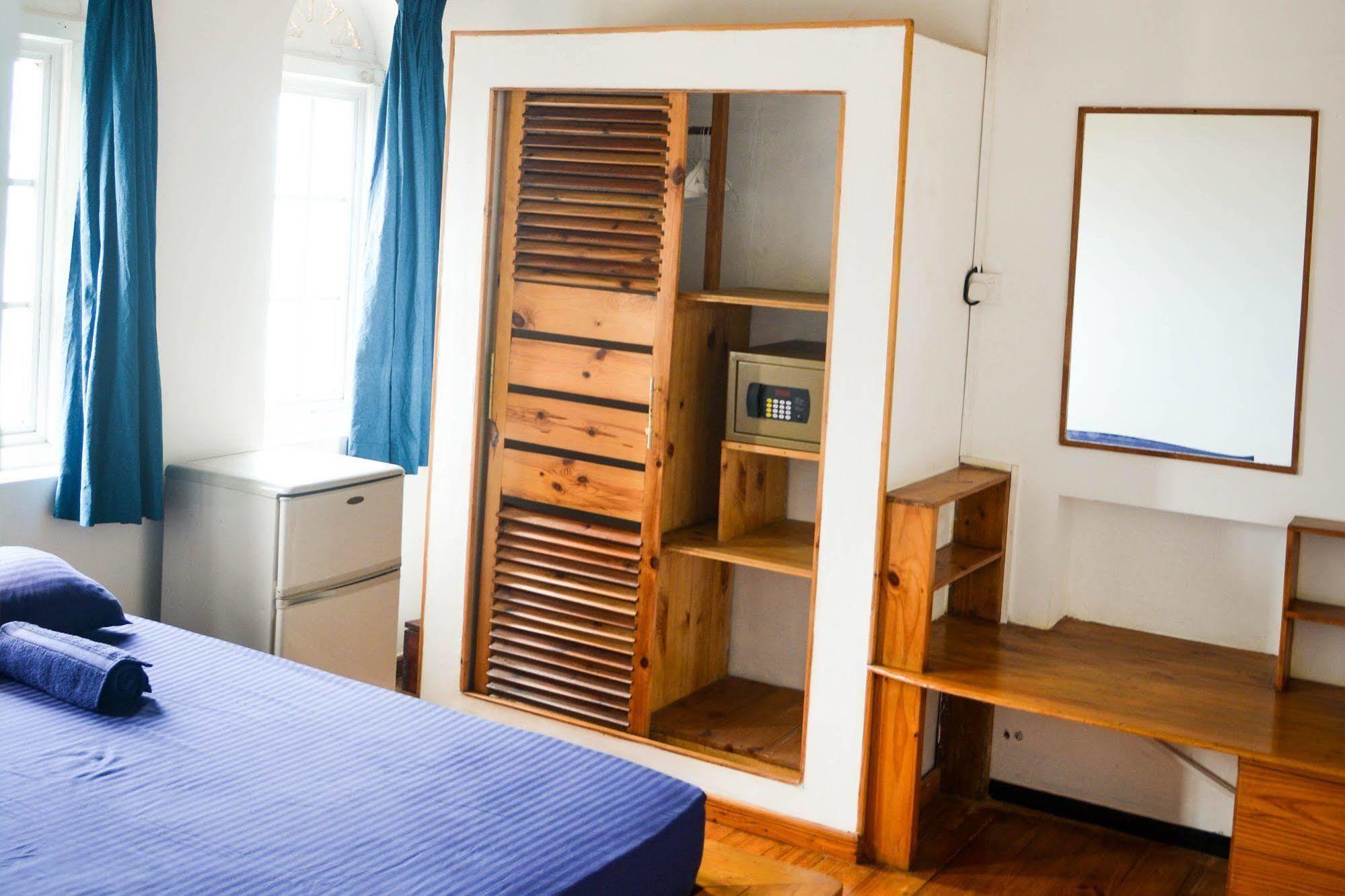 Explore Hostels Negombo Kochchikade Εξωτερικό φωτογραφία