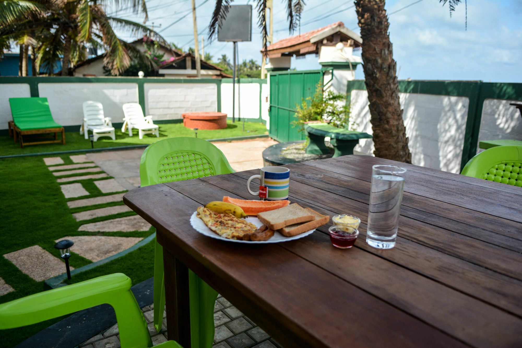 Explore Hostels Negombo Kochchikade Εξωτερικό φωτογραφία