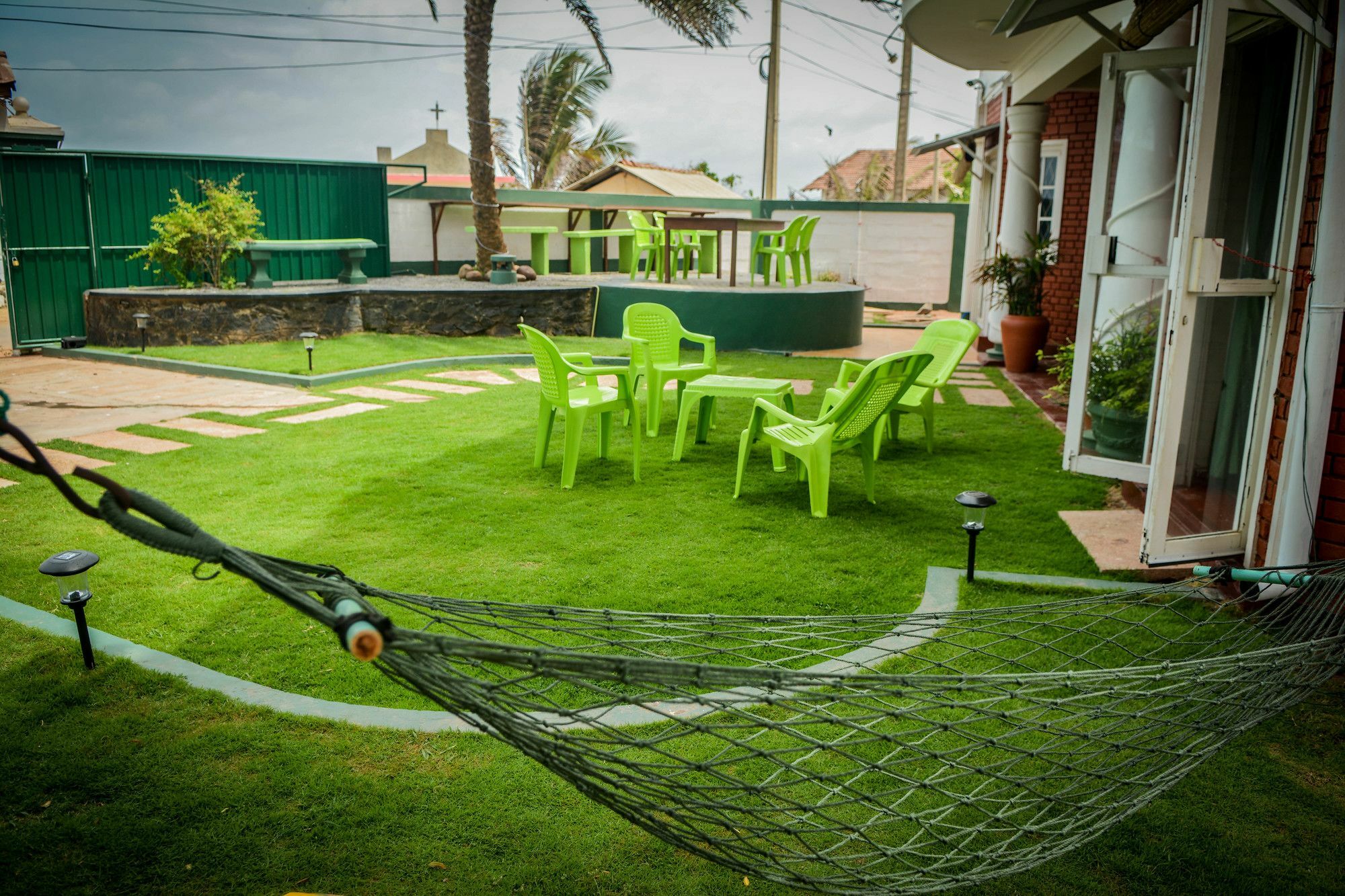 Explore Hostels Negombo Kochchikade Εξωτερικό φωτογραφία